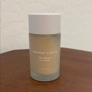 Joanna Czech The Cream 30ml/1oz
Seal broken but not used